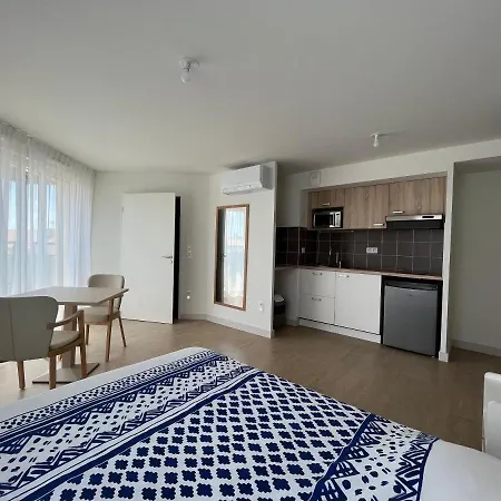 Cosy Diem Quai Valliere شقة فندقية 3*